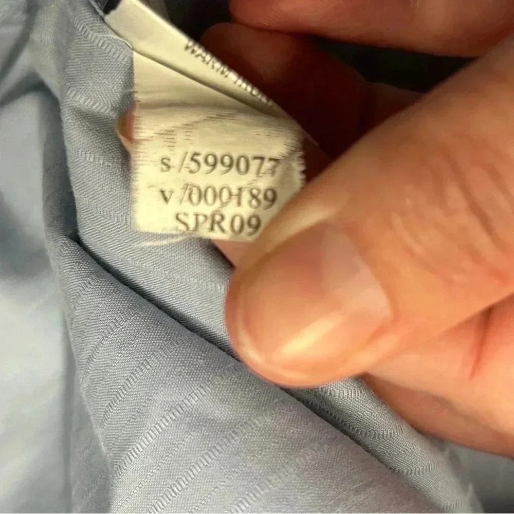 Banana Republic‎ Men’s Large Button Down Dress Shirt Light Blue Good Condition
